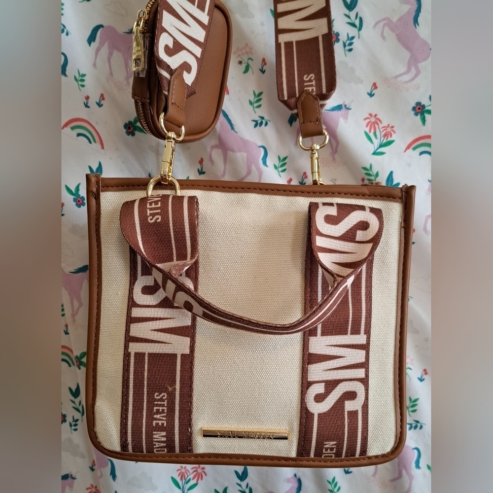 NWOT Steve Madden Bwebber Neutral Canvas Casual Everyday Prepp Purse Bag & Pouch
